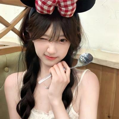 美女别闹我只是保安